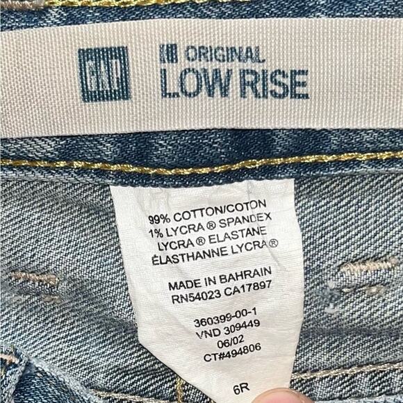 GAP Original Low Rise Cropped Jeans Womens Size 6 R Medium Wash Denim Minimalist - Picture 2 of 9